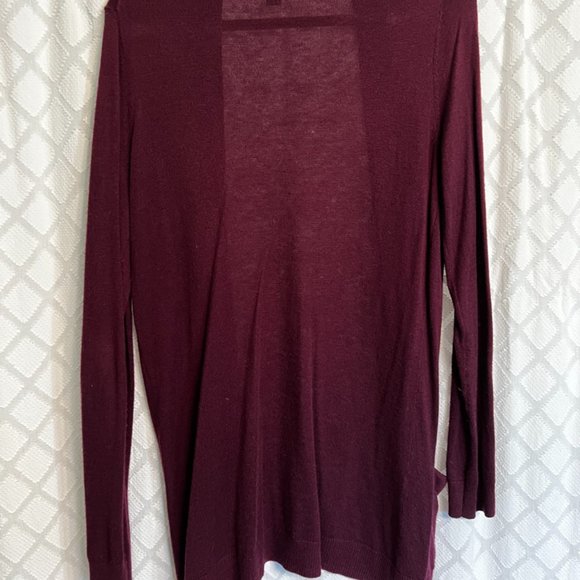 Purple, long Gap sweater cardigan, size Medium, great condition - Picture 4 of 6
